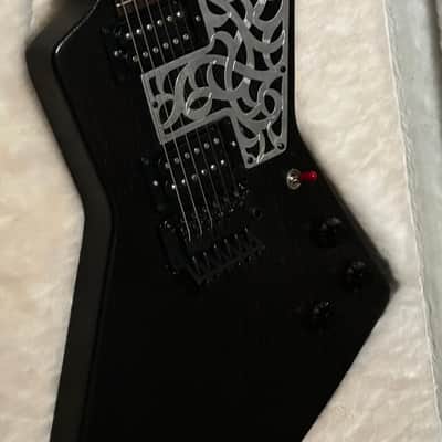 Gibson Limited Edition Vampire Blood Moon Explorer 2011 - Ebony/Red image 4