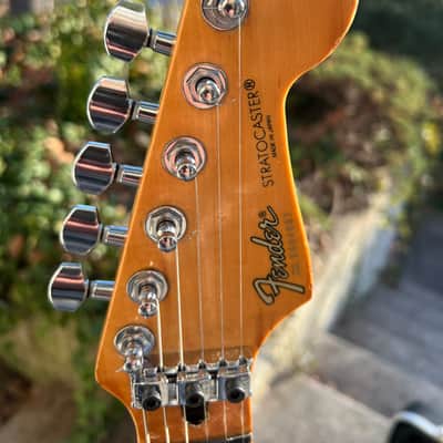 Fender Made in Japan Floyd Rose Stratocaster 1999 - Blue sparkle image 3