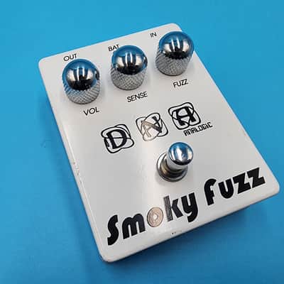 DNA Analogic Smoky Fuzz SF-1 Guitar Effect Pedal Vintage Germanium Fuzz Bass image 6