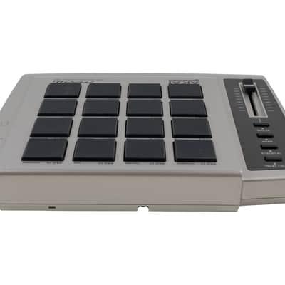 Akai MPD16 USB MIDI Controller [USED] Bild 4