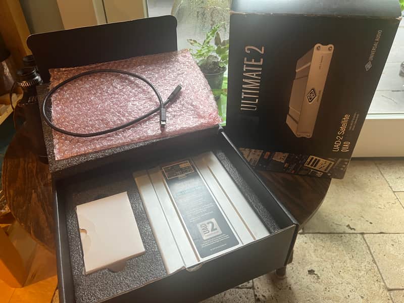 Universal Audio UAD-2 Satellite QUAD Core Firewire DSP Accelerator 2012 - Present - Silver image 1
