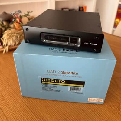 Universal Audio UAD-2 Satellite Thunderbolt 3 OCTO Core Desktop DSP Accelerator 2019 - Present - Gray image 1