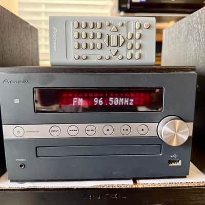 Pioneer X-CM56 CD Bluetooth Micro Stereo System w/ Speakers & Remote; Tested SEE VIDEO imagen 2