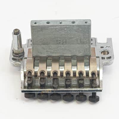 Ibanez Edge Original Locking Tremolo Bridge – Right-Handed – Chrome image 6