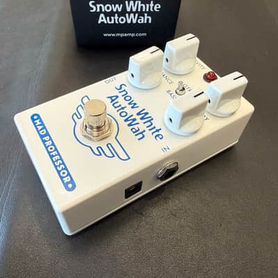 Mad Professor Snow White Auto Wah with Guitar/Bass Switch. New! image 5