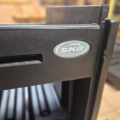 SKB 19-1006V Mini Gig Rig Rack & Mixer Case Case 6u & Movable Mixer Bay image 7