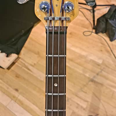 Wal Pro Bass 1981 Padauk image 4