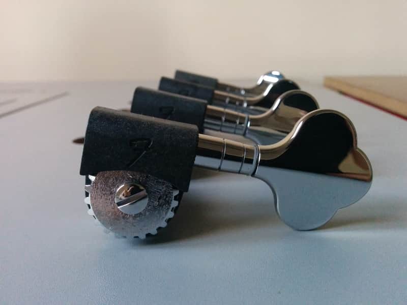 Schaller/Fender American Deluxe bass tuners (4) image 1