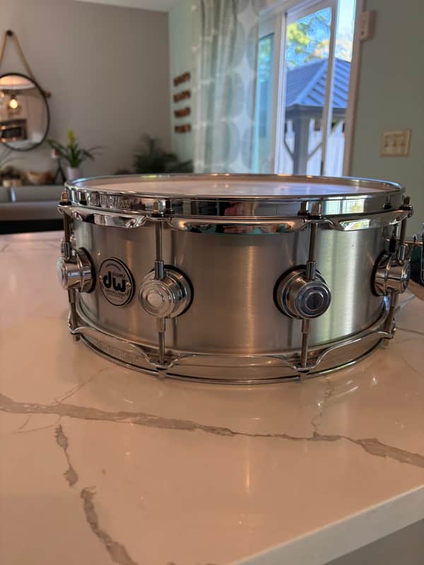 DW DW Collectors Series 5.5 x 14” Aluminum Snare 2022 - Aluminum Bild 1