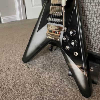 Gibson Flying V 1981 Silverburst image 5