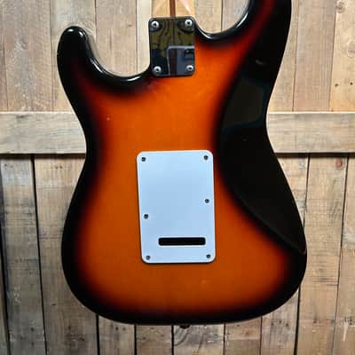 Fender MIM Stratocaster HSS-3 Color Sunburst (Pre-Owned) image 2