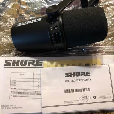 Shure Shure MV7-K Podcast Microphone - Black image 4