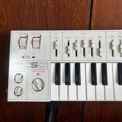 Yamaha CS01 rare white color vintage analog monophonic synthesizer image 2