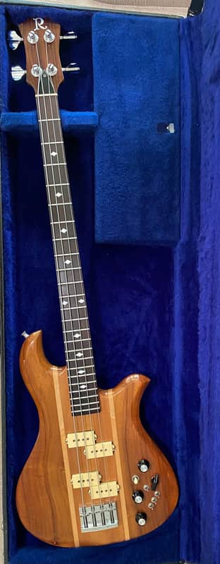B.C. Rich eagle
