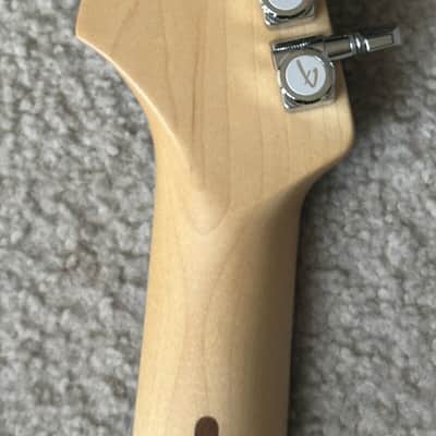 Fender QMT Pale Moon Ebony Stratocaster 2019 - Transparent Black Burst Plus Top image 5
