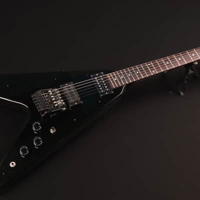 Gibson Flying V 1988 USA – Ebony – Vintage Modified – Shift 2001 Tremolo – Original Case image 1