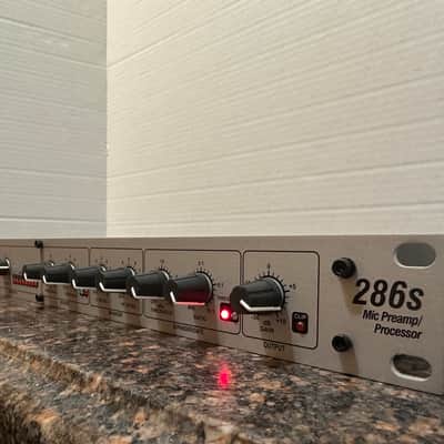 Immagine dbx 286s Microphone Preamp Processor 2010s - Silver - 3