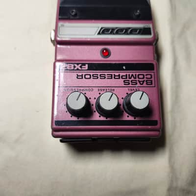 DOD FX-82 Bass Compressor Bass Guitar Effect Pedal image 6