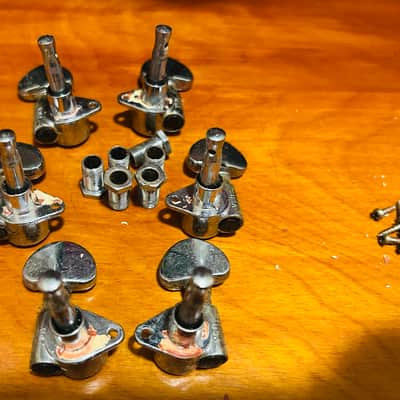 Grover Vintage rotomatic tuning machine set with hardware 70’s - chrome image 2