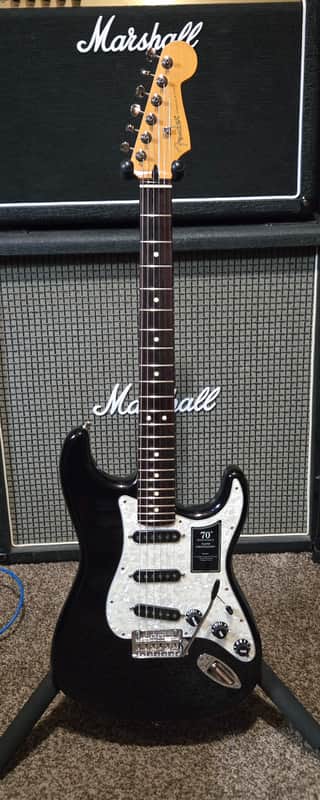 Fender 70th Anniversary Player Stratocaster 2024 - Nebula Noir