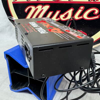 Voodoo Lab Pedal Power 4x4 Pedal Power Supply with Cables 2018 image 7