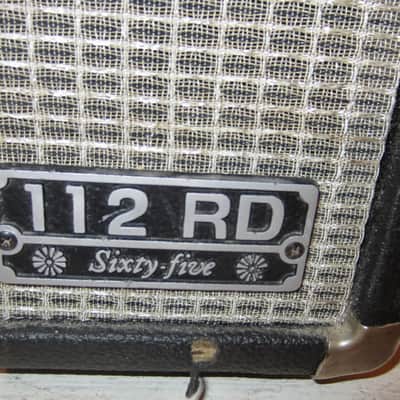Music Man 112 RD Sixty-Five 65-Watt 1x12" Guitar Combo with Distortion 1978 - 1979 - Black with Silver Badges image 3