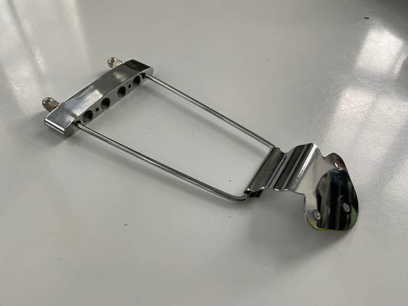 Bass Guitar Trapeze Tailpiece - Chrome image 1
