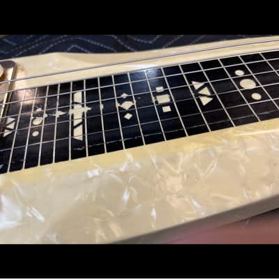 Supro Comet Lapsteel 1950s w/Rowe Stringtone - Pearloid image 13