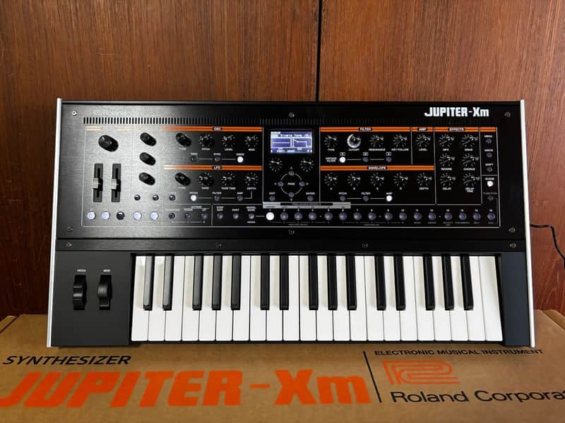 Roland JUPITER-Xm Keyboard Synthesizer w/ box, power supply image 1
