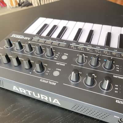 Arturia MiniFreak 37-Key 6-Voice Polyphonic Hybrid Synthesizer 2022 - Present - Black image 5