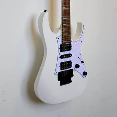 Ibanez RG450DXB-WH Standard - Jatoba Fretboard - 2018 - Present - White image 3