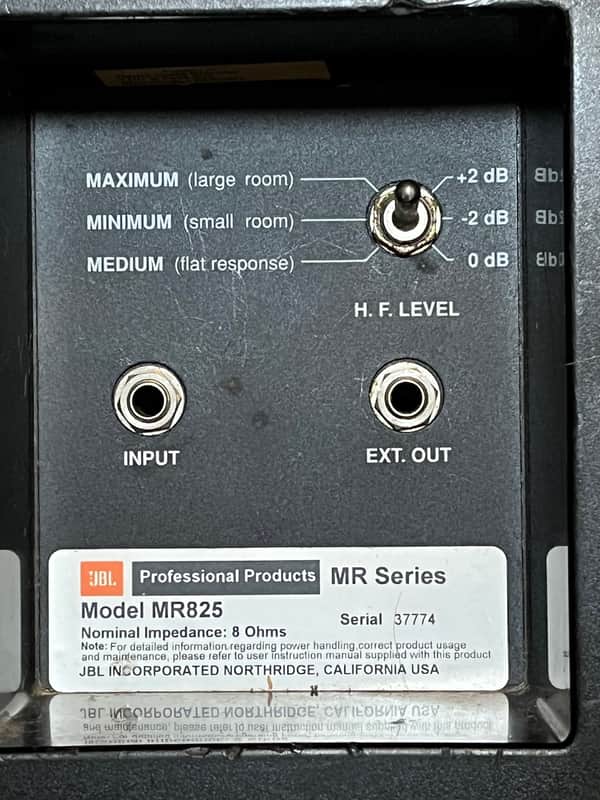JBL MR825 | Reverb