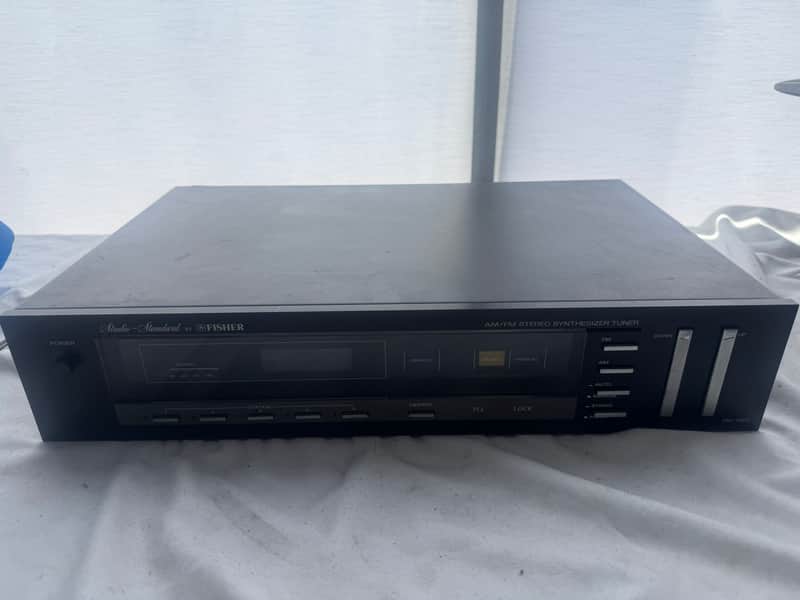 Vintage Fisher Studio Standard FM-660 AM FM Stereo Tuner ~ Tested Works Great image 1