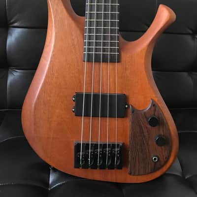 MBJ Hudson 32" 5-String Fretted Bass | Carl Thompson image 2