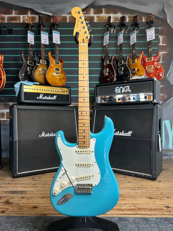 Fender Player II Stratocaster Aquatone Blue 2024 Left Handed Electric Guitar