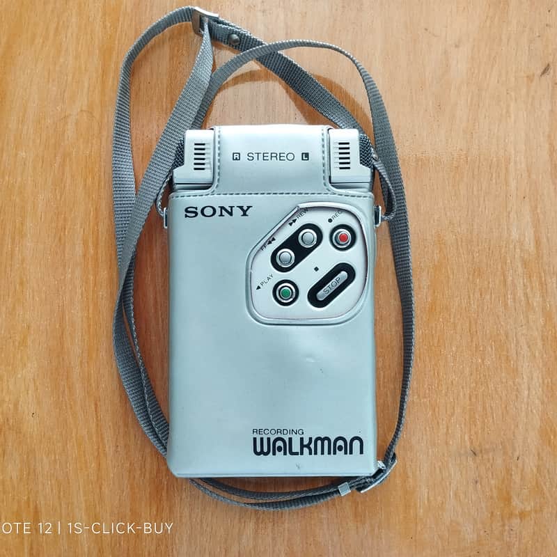 1982 Sony WM R2 Sony Walkman Cassette player WM R2 silver working