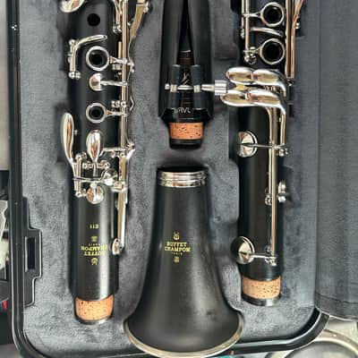 Buffet Crampon E11 Intermediate Bb Clarinet 2010s - Black image 2