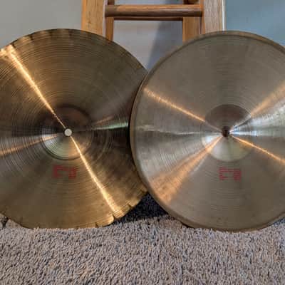 Paiste 14" 2002 Sound Edge Hi-Hat Cymbals (Pair) 1980 - Present - Traditional image 2
