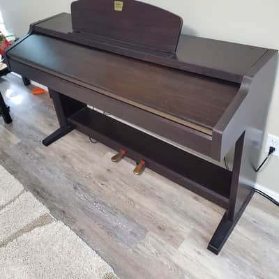 Yamaha Clavinova CLP-920 Electric Piano (circa. 2000) 88-Keys, Weighted image 3