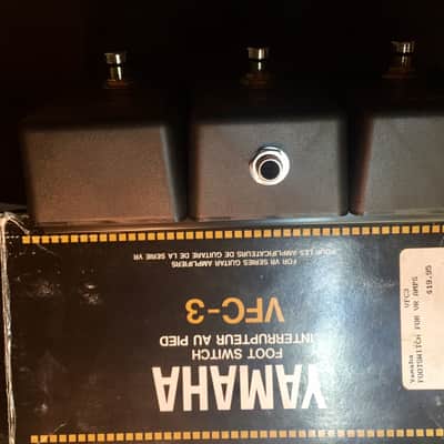 Yamaha  VFC-3 Foot Switch w/Reverb & Chorus image 2