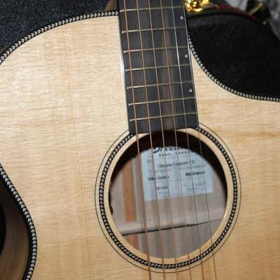 2023 Breedlove - Oregon Concert CE - Sitka/Myrtlewood image 2