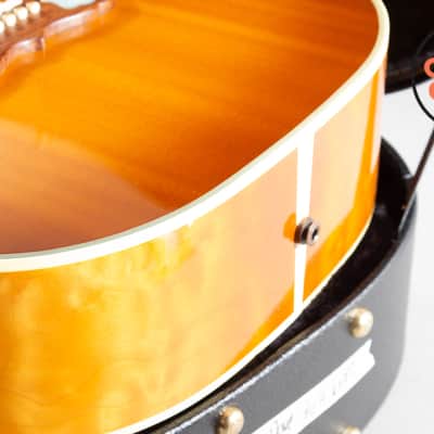 2016 Gibson Custom Shop Dove Quilt Maple Limited Edition Honeyburst | Original Case & COA image 6