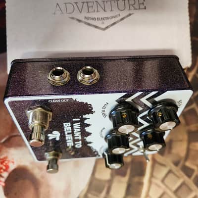 Adventure Audio Fuzz Peaks 2015 - 2017 - White / Purple Graphic image 6