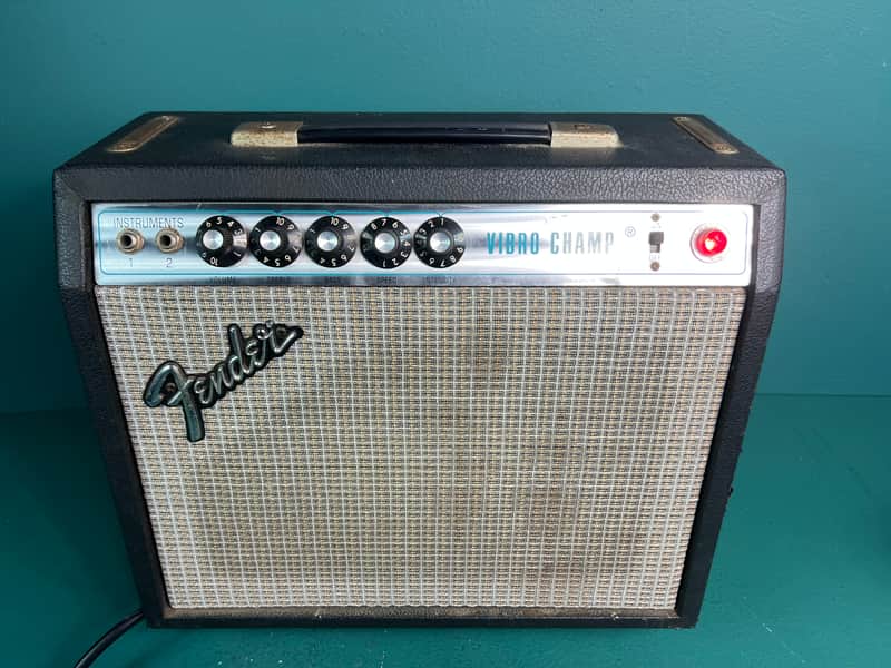 Vintage Fender Vibro Champ 6-Watt 1x8" Guitar Combo 1970 - 1980 image 1