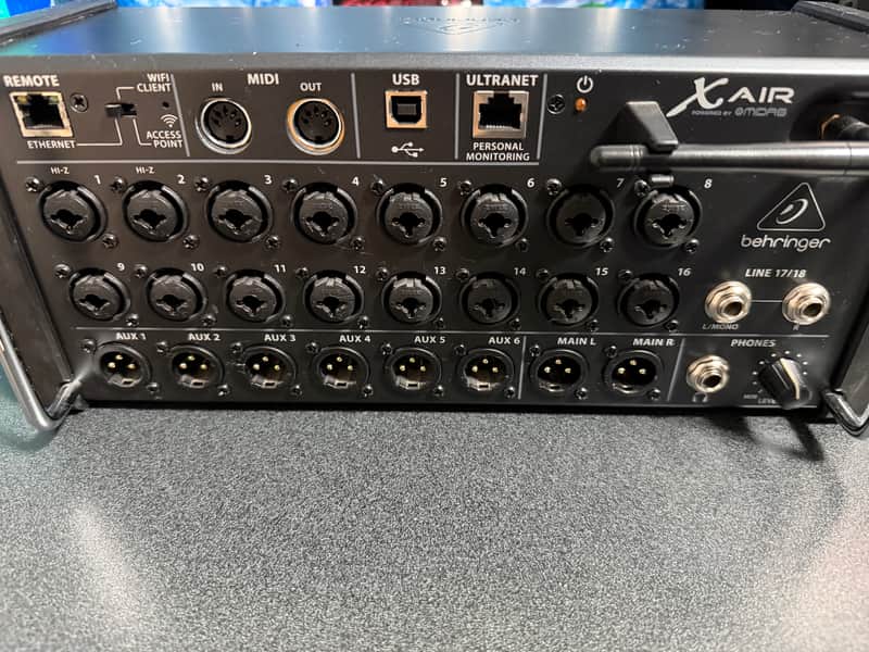 Behringer X Air XR18 Tablet-Controlled Digital Mixer 2014 - Present - Black image 1