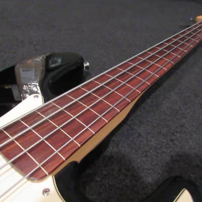2004 MIM Fender Standard Fretless Jazz Bass Black image 7