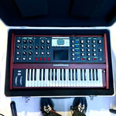 Moog Minimoog Voyager Select Series 44-Key Monophonic Synthesizer 2006 - 2013 - Mahogany Cabinet with Moog Flight Case