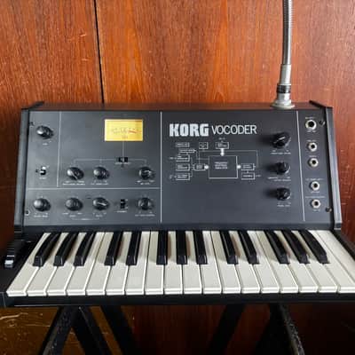 Korg Vocoder polyphonic 20-band vocoder VC-10 w/ gooseneck mic image 2