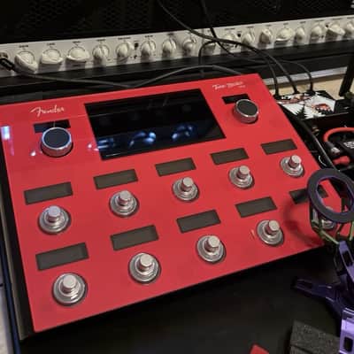 Fender Tone Master Pro Premium Acrylic Protective Cover Red image 2