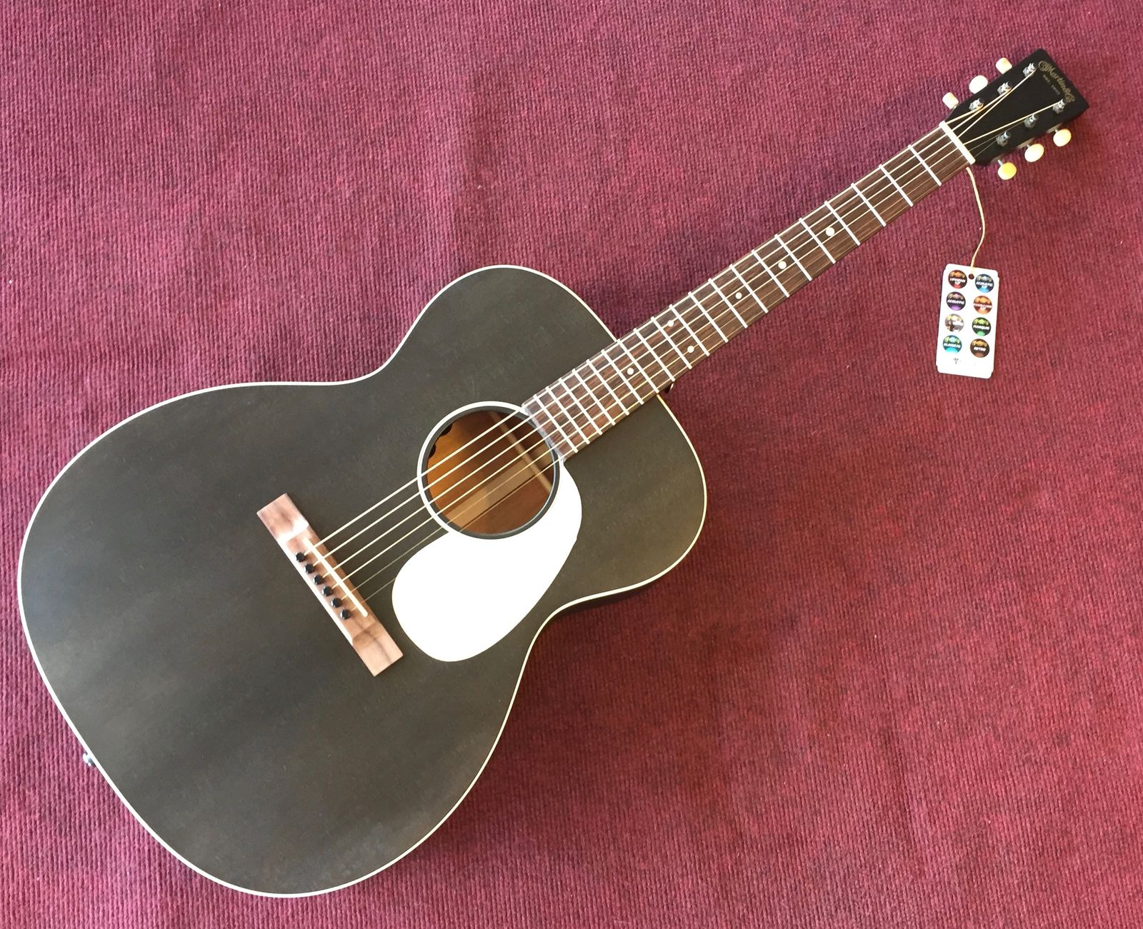 値下げMartin 000-17E Black Smoke美品 a5gz6j2iw8njxl5fblzo.jpg